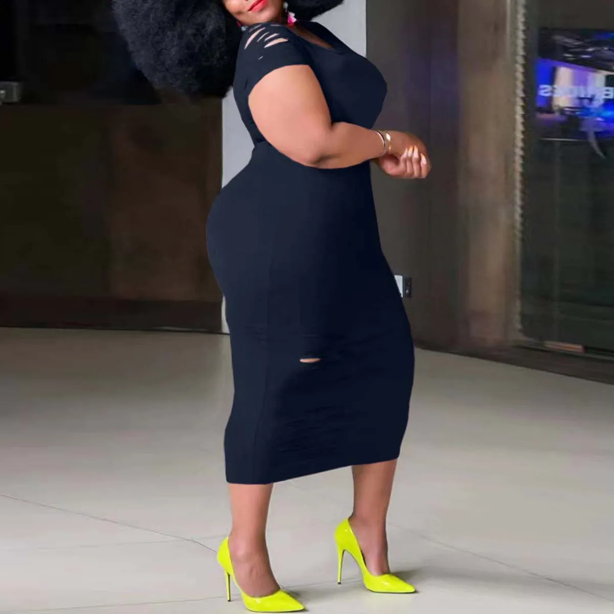 Women'S Casual Plus Size Round Neck Short Sleeve Black Dress 5 Women'S Casual Plus Size Round Neck Short Sleeve Black Dress - Image 3