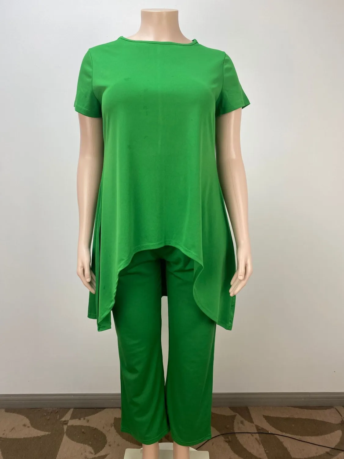 Plus Size Women Top And Pant Two-piece Set 6 Plus Size Women Top And Pant Two-piece Set - Image 5