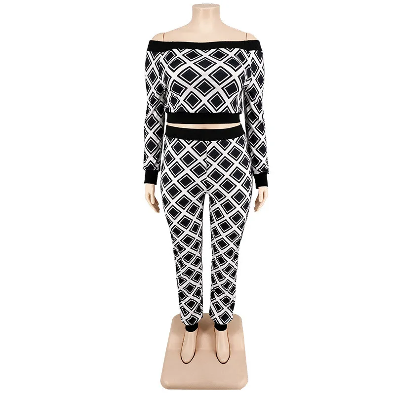 Plus Size Women'S Print Off Shoulder Top And Pants Two Piece Set 4 Plus Size Women'S Print Off Shoulder Top And Pants Two Piece Set - Image 2