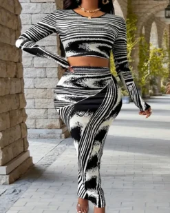 Plus Size Women Printed Top And Skirt Two-piece Set -Plus Size Dresses Shop 4cabc95b4e5cae3d