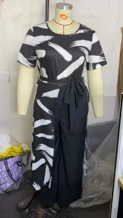 Plus Size Women Printed Patchwork Short Sleeve Round Neck Jumpsuit -Plus Size Dresses Shop 609a6d7979a0fc4d