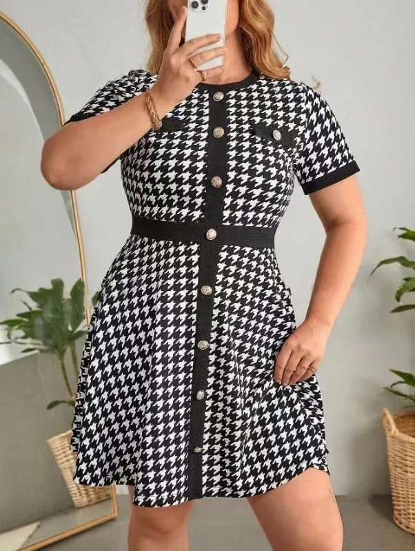 Plus Size Women Houndstooth Print Button Short Sleeve Round Neck Dress 7 Plus Size Women Houndstooth Print Button Short Sleeve Round Neck Dress - Image 5