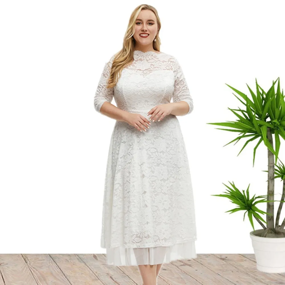 Plus Size Women's Lace Evening Dress 5 Plus Size Women's Lace Evening Dress - Image 3
