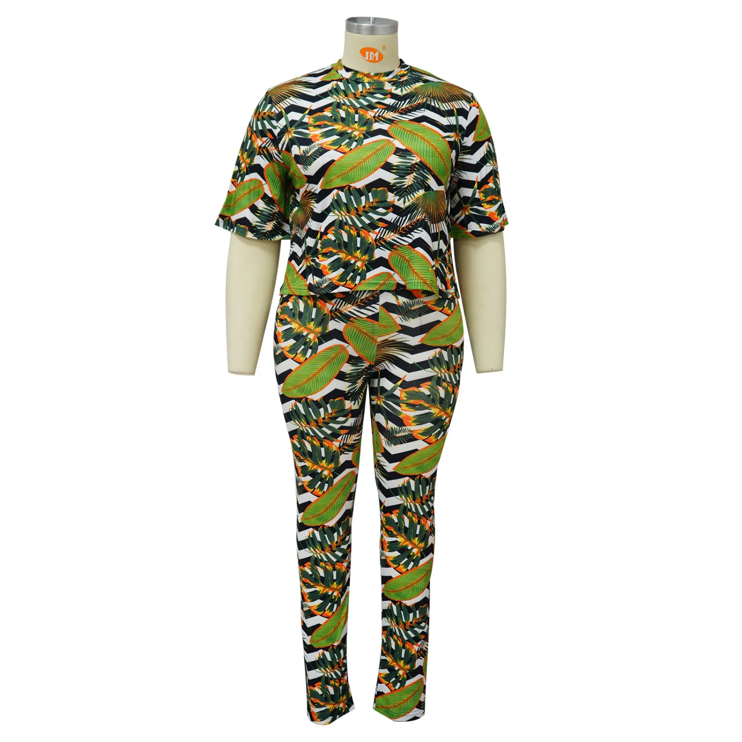 Plus Size Women Round Neck Print Top And Pant Two Piece 8 Plus Size Women Round Neck Print Top And Pant Two Piece - Image 6