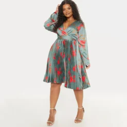 Women Sexy Deep V-neck Pleated Floral Dress -Plus Size Dresses Shop 7fb0e8869121b8f1