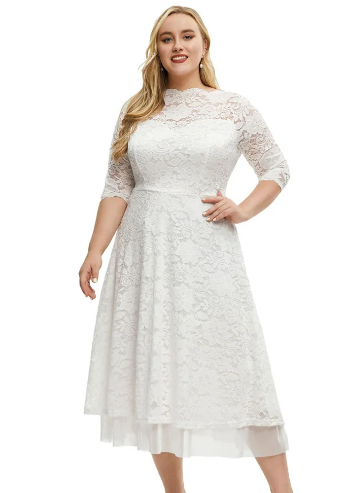 Plus Size Women's Lace Evening Dress 4 Plus Size Women's Lace Evening Dress - Image 2