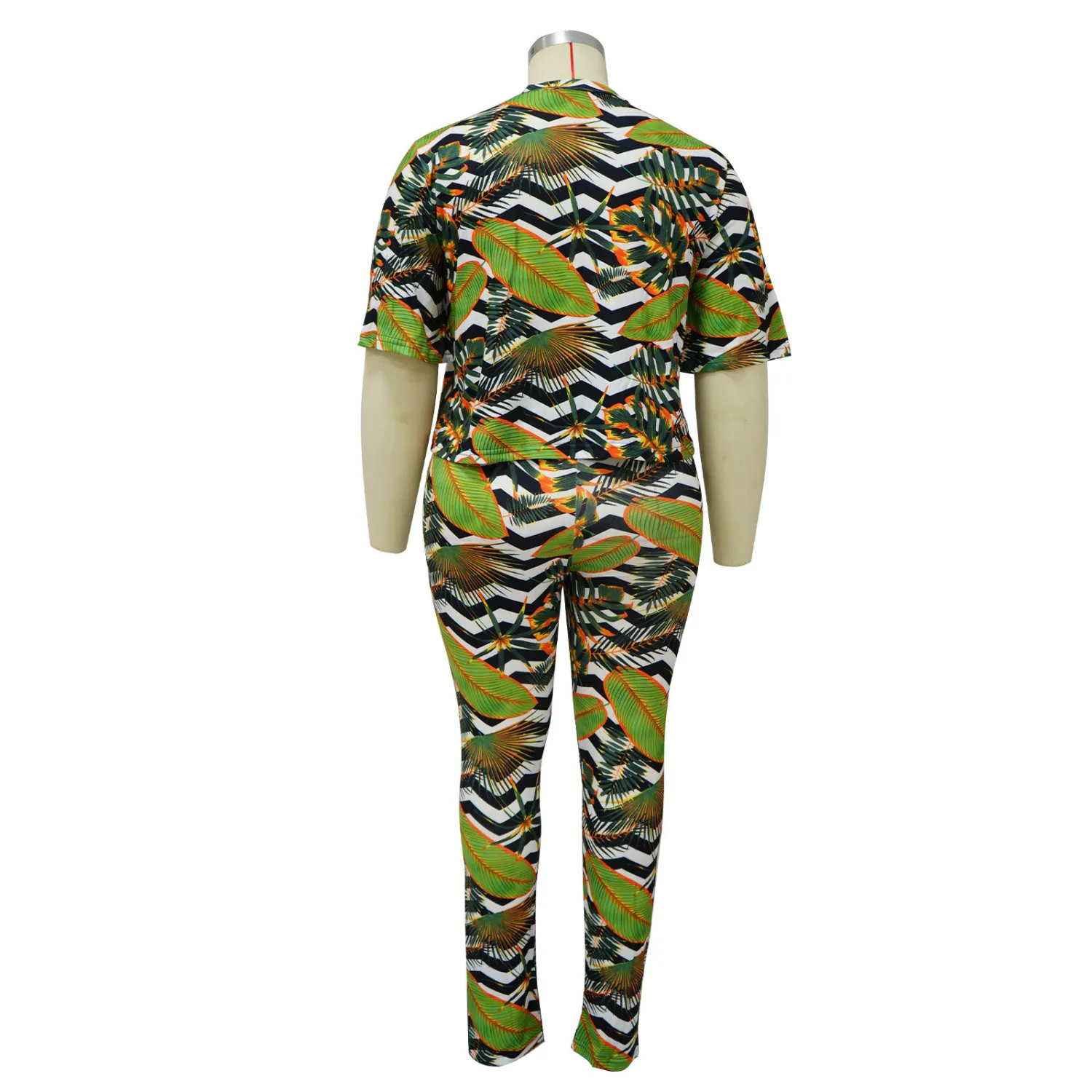 Plus Size Women Round Neck Print Top And Pant Two Piece 4 Plus Size Women Round Neck Print Top And Pant Two Piece - Image 2