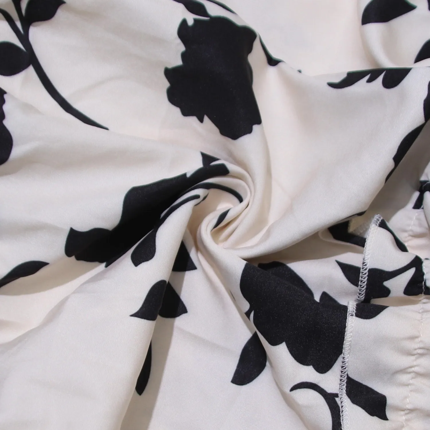 Women's Lace-Up Printed Two-Piece Suit Wide Leg Pants Plus Size 5 Women's Lace-Up Printed Two-Piece Suit Wide Leg Pants Plus Size - Image 3