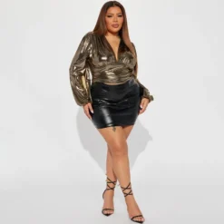 Fashionable Plus Size Women's V-Neck Long Sleeve Gathered Slim Waist Balloon Sleeve Top -Plus Size Dresses Shop c9233747125d05de