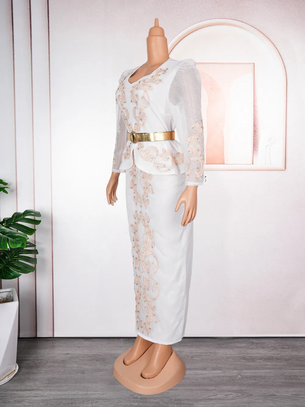 African Women's Plus Size Beaded V-Neck Dress 8 African Women's Plus Size Beaded V-Neck Dress - Image 6