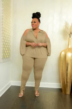 Fashion Women'S Solid Color Cutout Batwing Sleeve Casual Two Piece Plus Size Women'S Pants Set 19 Fashion Women'S Solid Color Cutout Batwing Sleeve Casual Two Piece Plus Size Women'S Pants Set -Plus Size Dresses Shop dab4e960ff00ca21