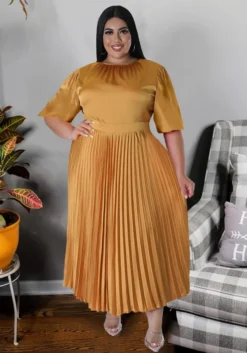 Plus Size Women's Fall Winter Pleated Round Neck Long Dress Short Sleeves -Plus Size Dresses Shop ee472ddc6032cae5